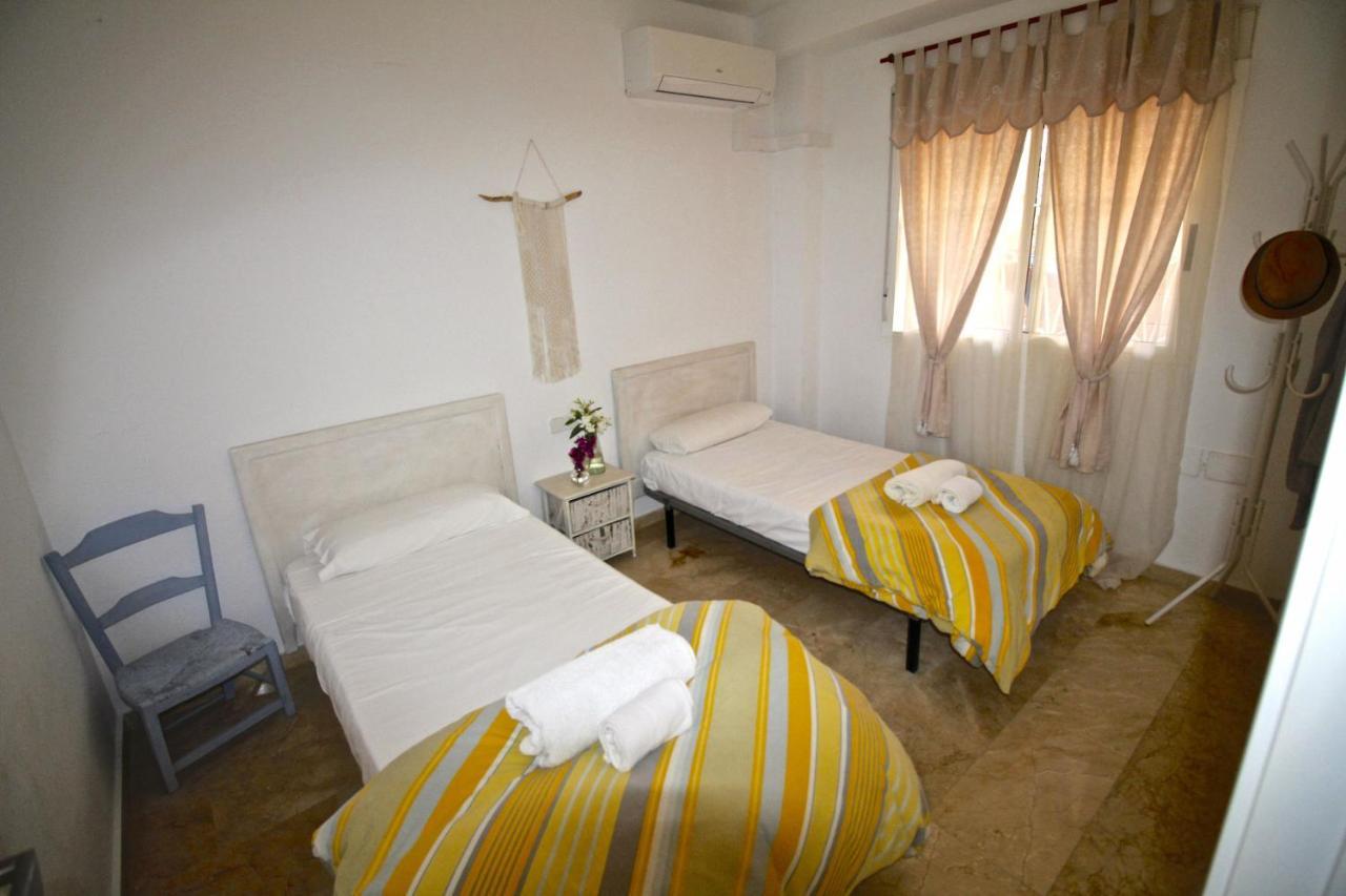 Bungalow Amerador El Campello Luaran gambar