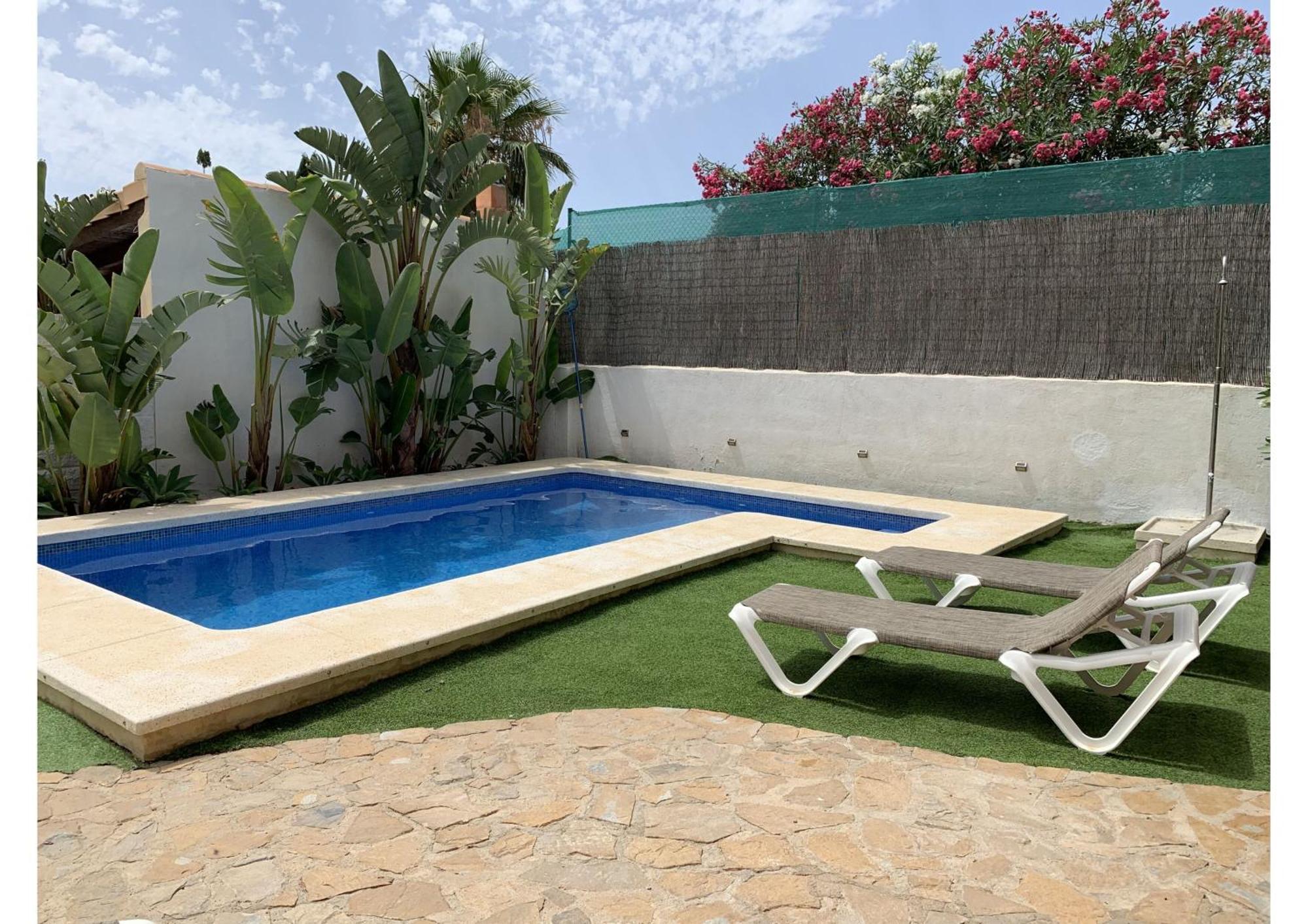 Bungalow Amerador El Campello Luaran gambar