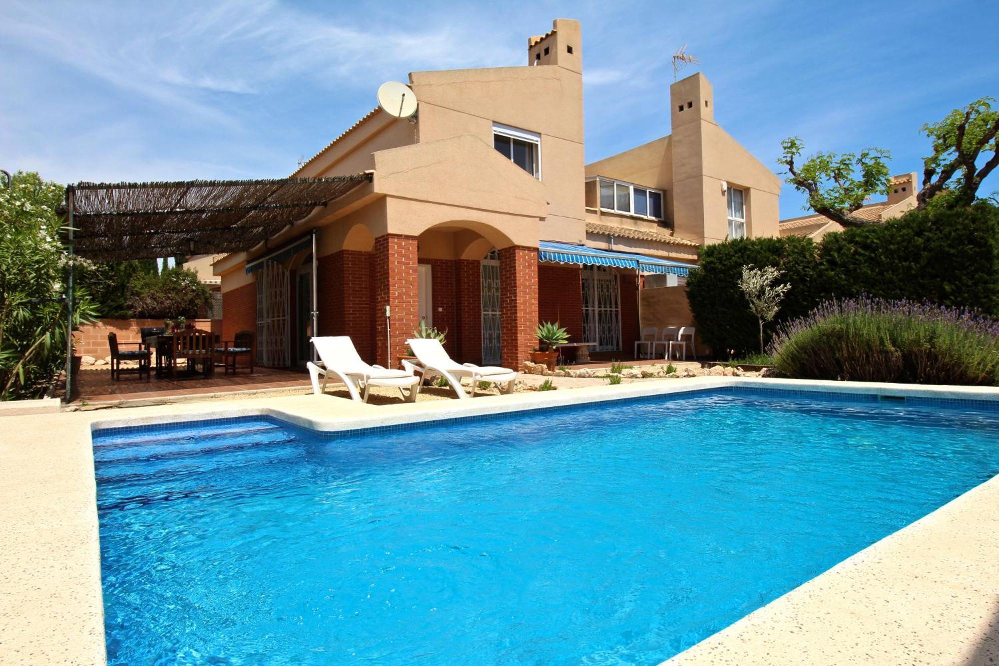 Bungalow Amerador El Campello Luaran gambar