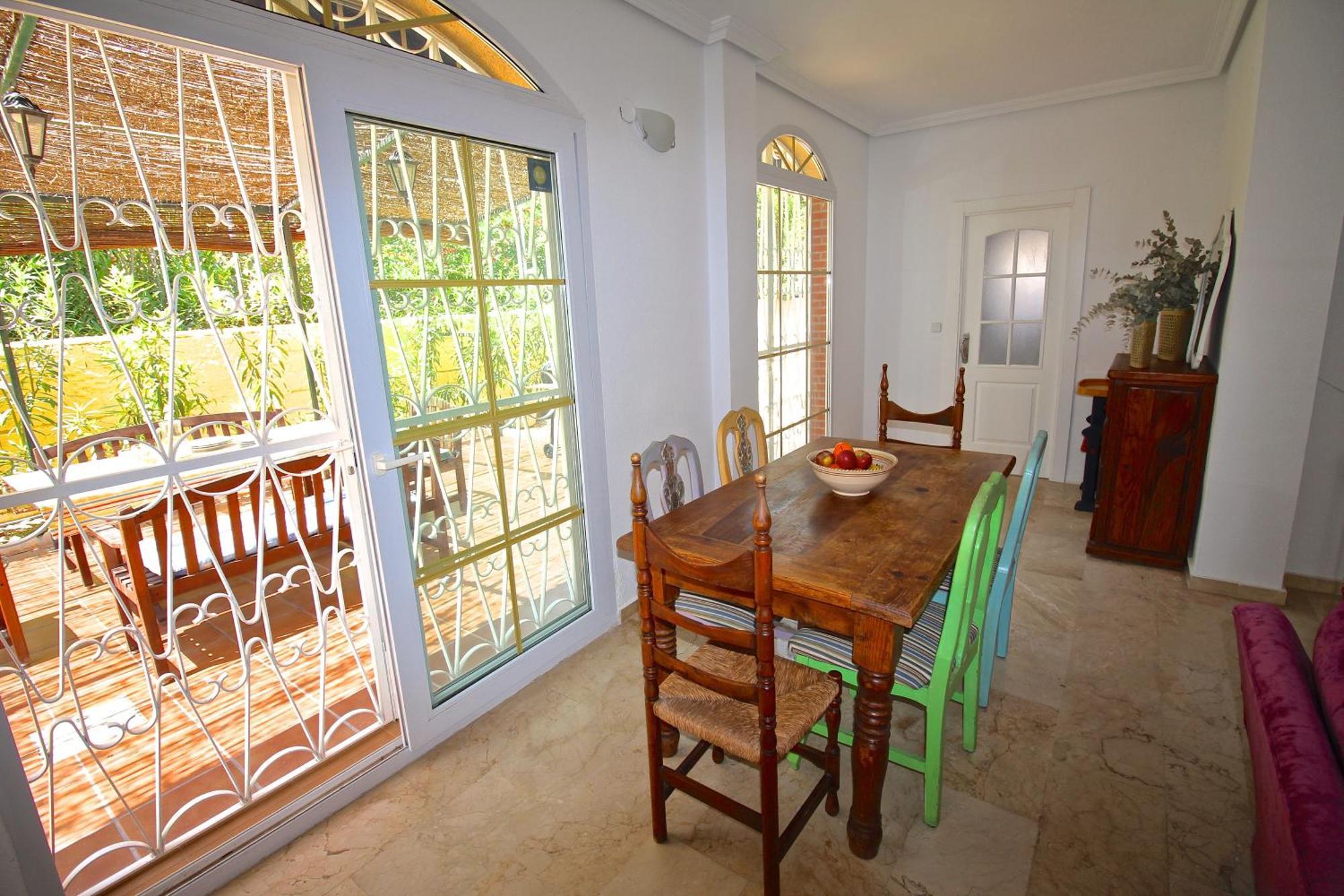 Bungalow Amerador El Campello Luaran gambar