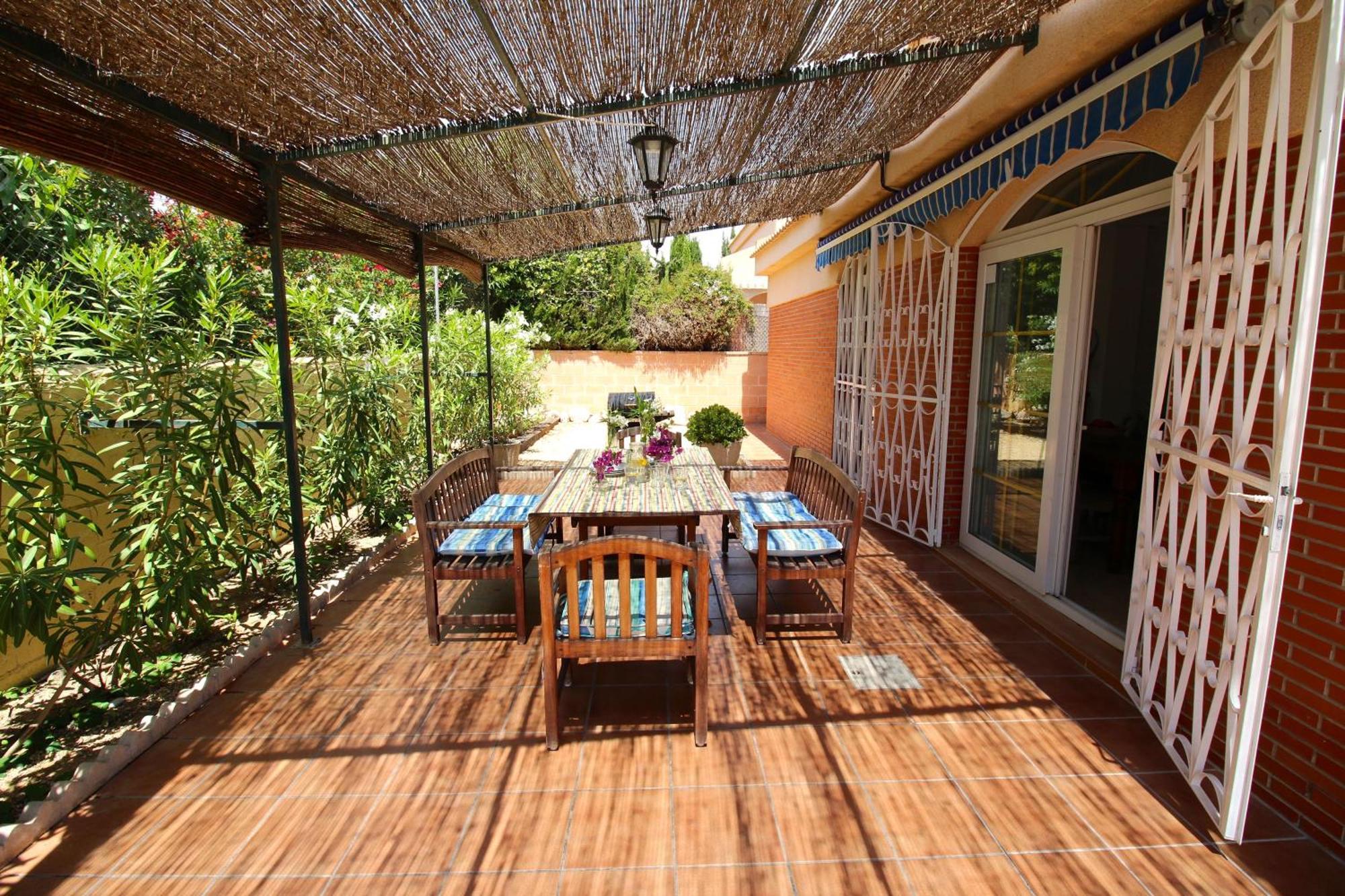 Bungalow Amerador El Campello Luaran gambar