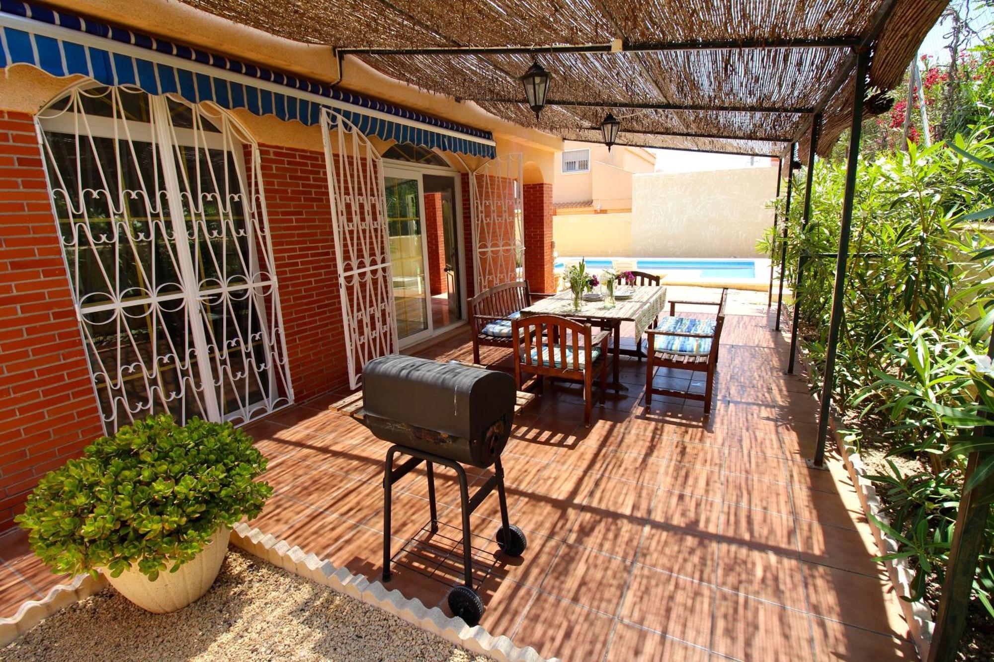 Bungalow Amerador El Campello Luaran gambar